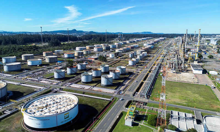 US imposes new 25% tariffs on Brazil
